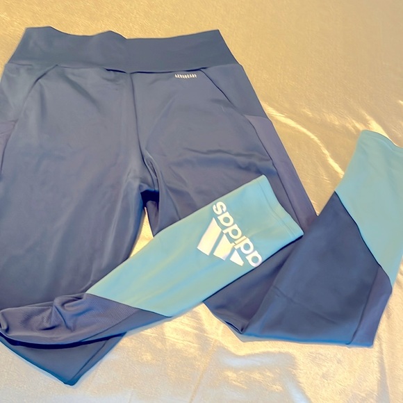 adidas Pants - NWT Adidas leggings - size L